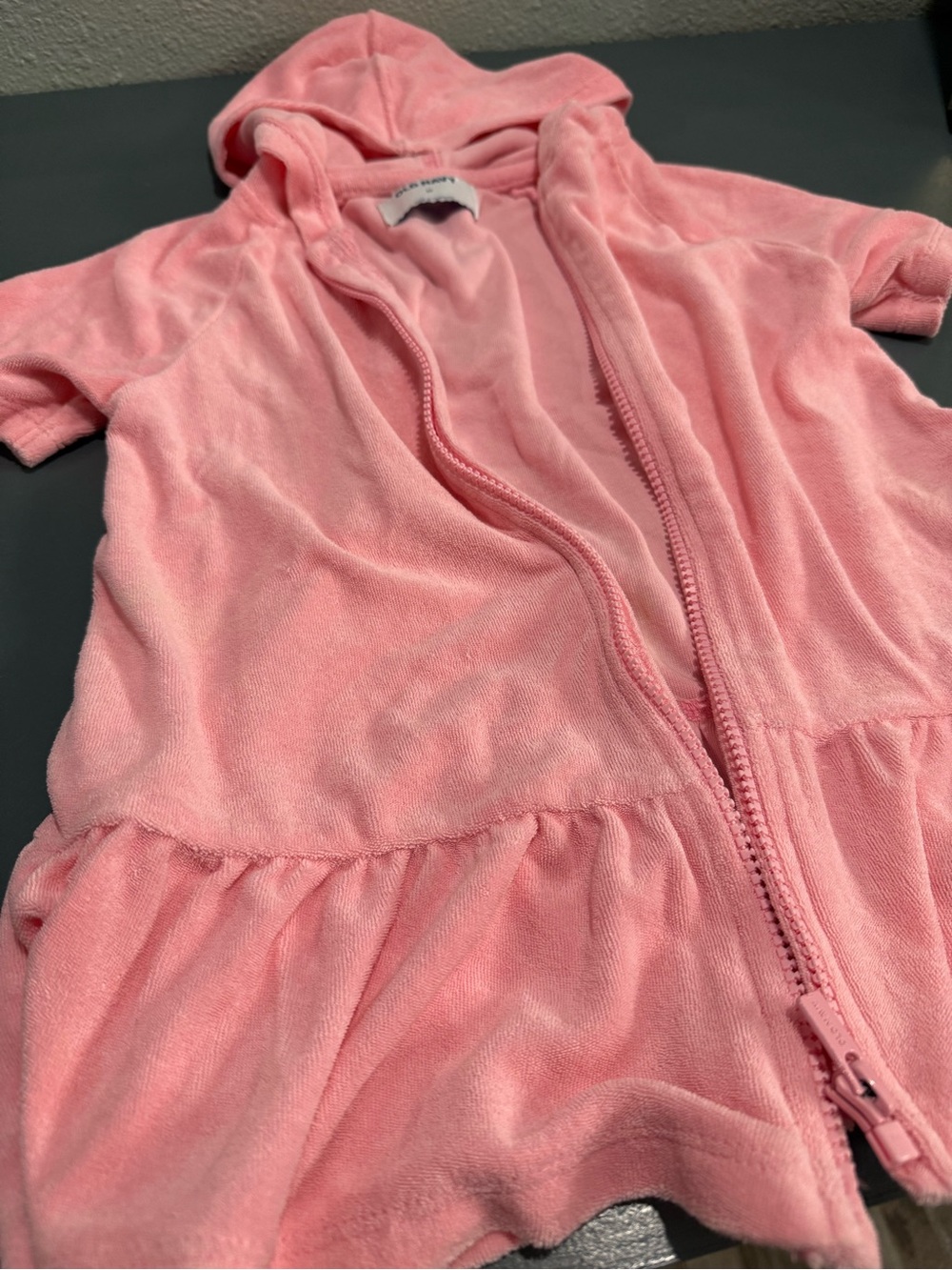 Old Navy Pink Hooded Zip Pool Rope for Kids - size 3T